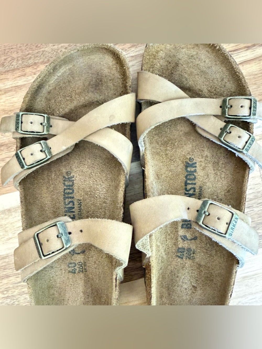 Birkenstock Women's Tan Triple-Strap Sandal with Buckles Size 9 (40) - Picture 8 of 14